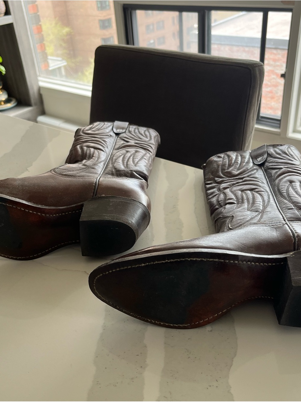 Classic Brown Leather Cowboy Boots - Picture 3 of 4